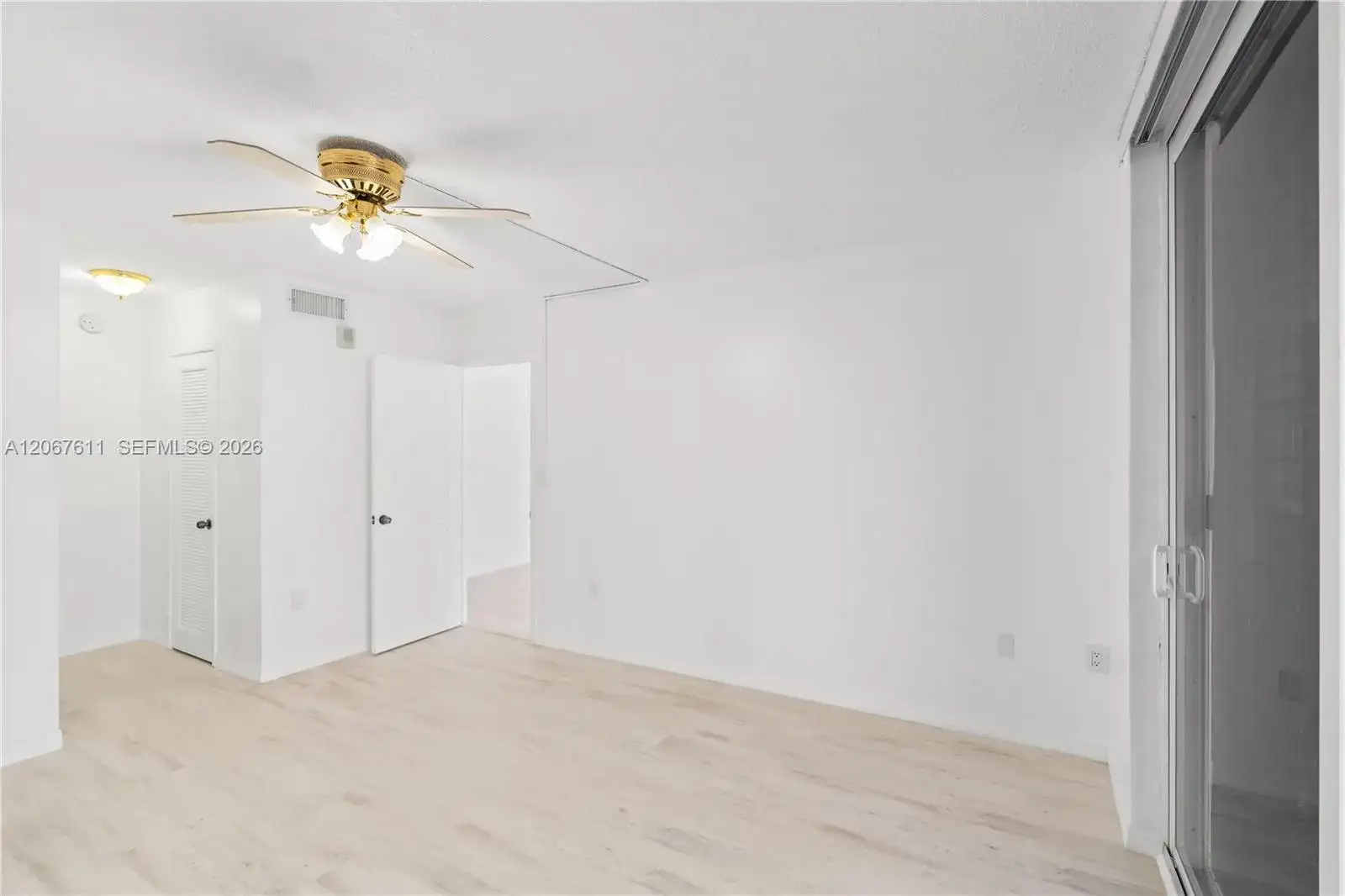 1351 NE Miami Gardens Dr # 301E, Miami FL 33179 photo 3