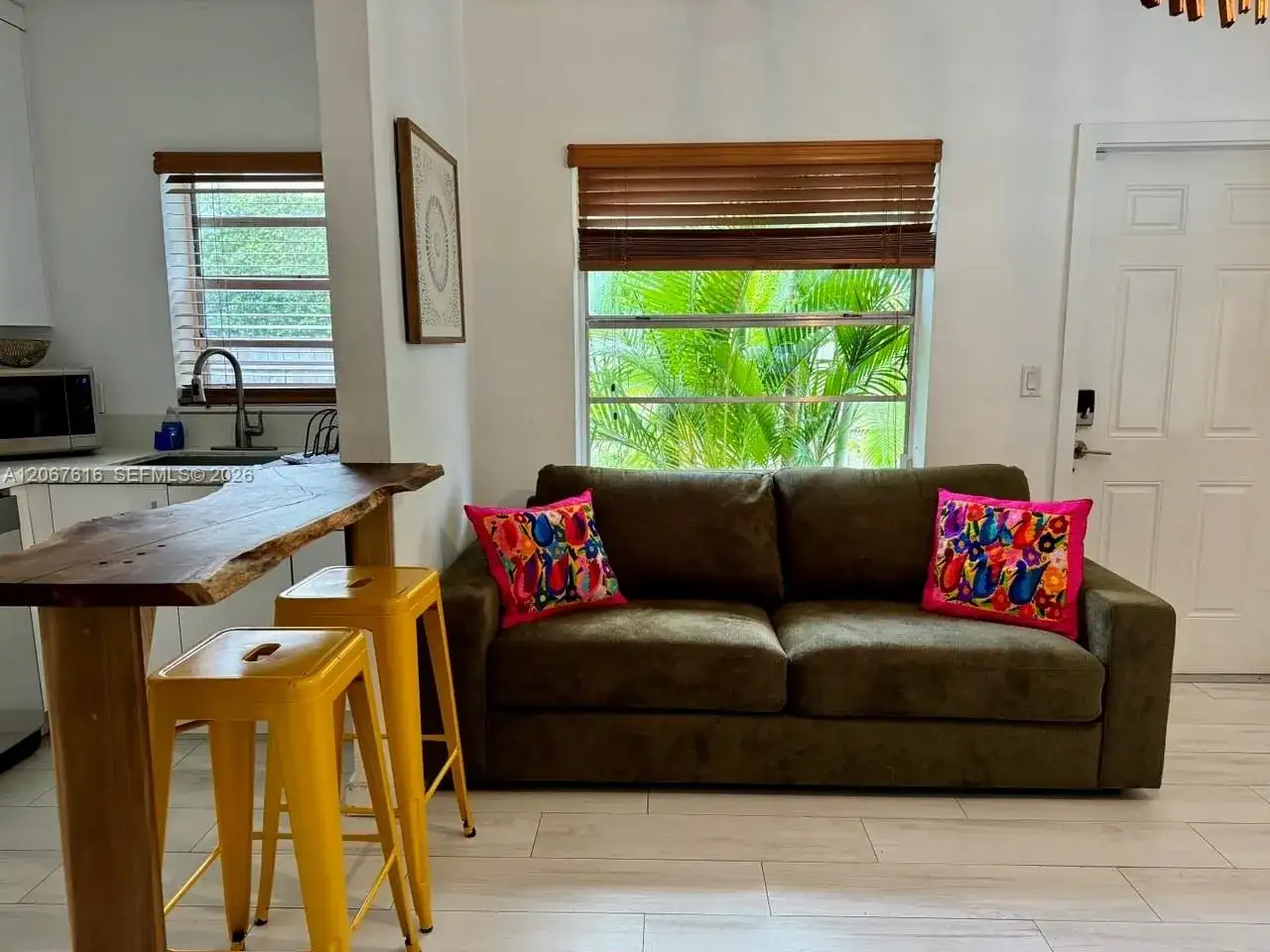 1130 NE 81st St # 1, Miami FL 33138 photo 4