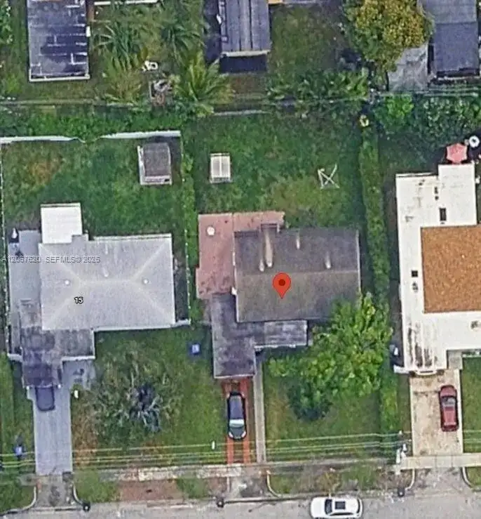 25 NE 169th St, North Miami Beach FL 33162 photo 2