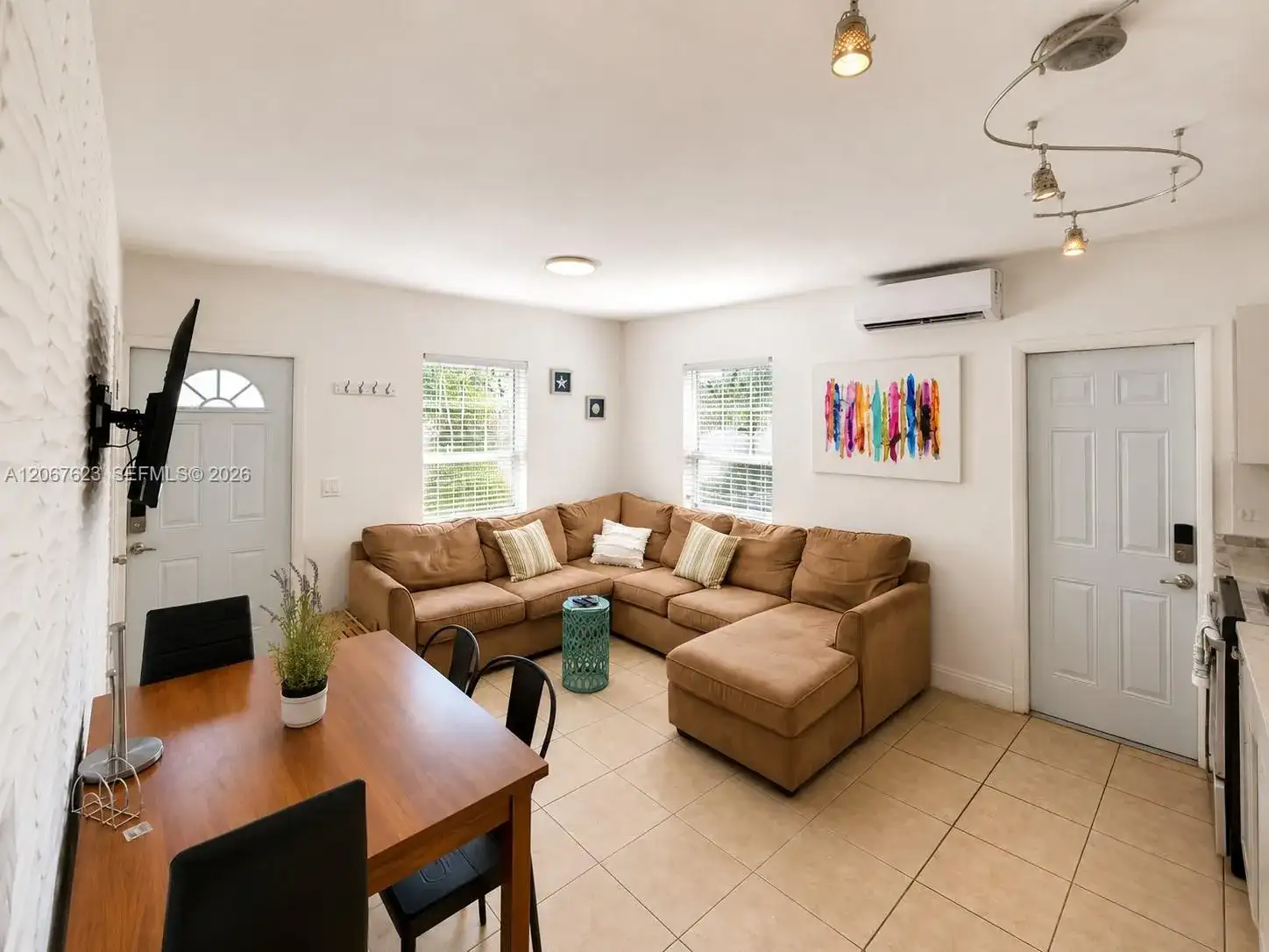 1639 Hayes St # 1, Hollywood FL 33020 photo 2