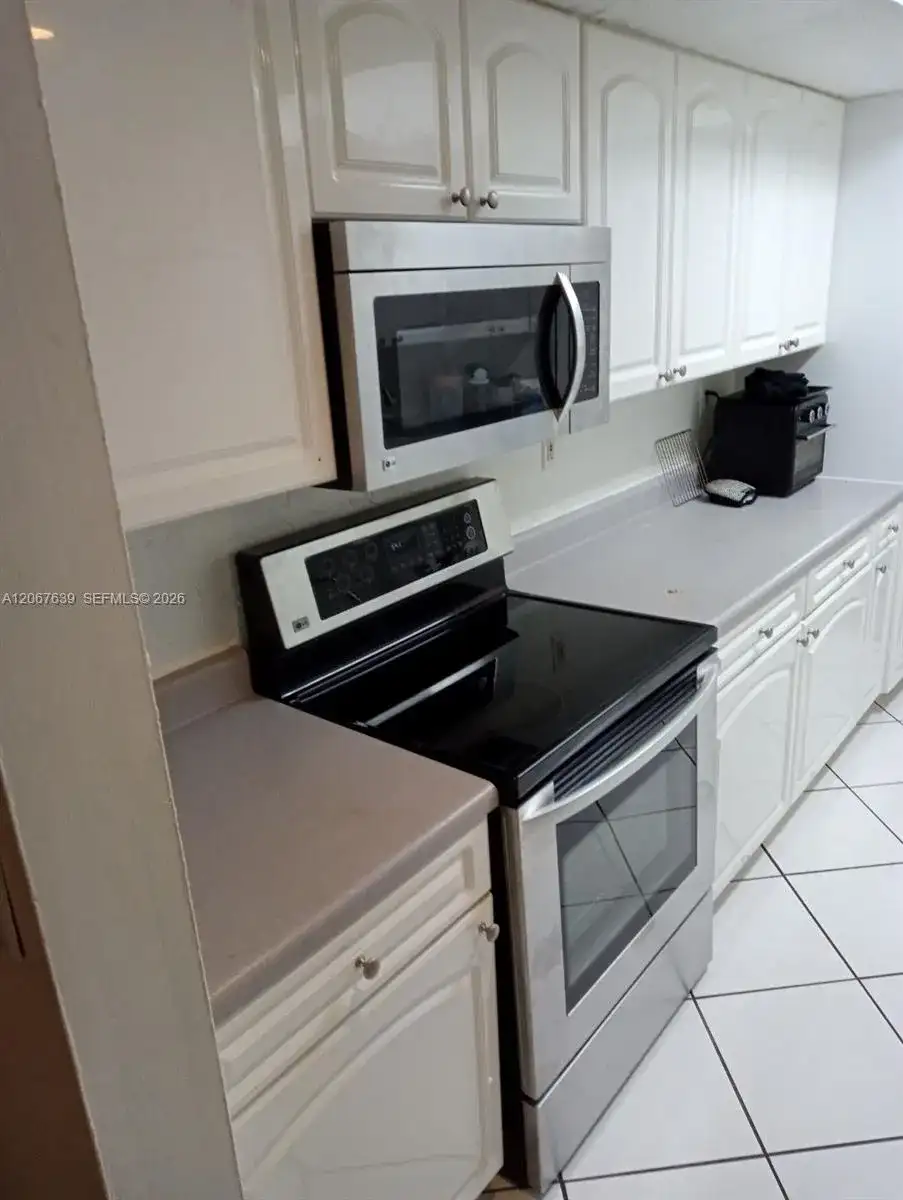 2700 Riverside Dr # B, Coral Springs FL 33065 photo 3