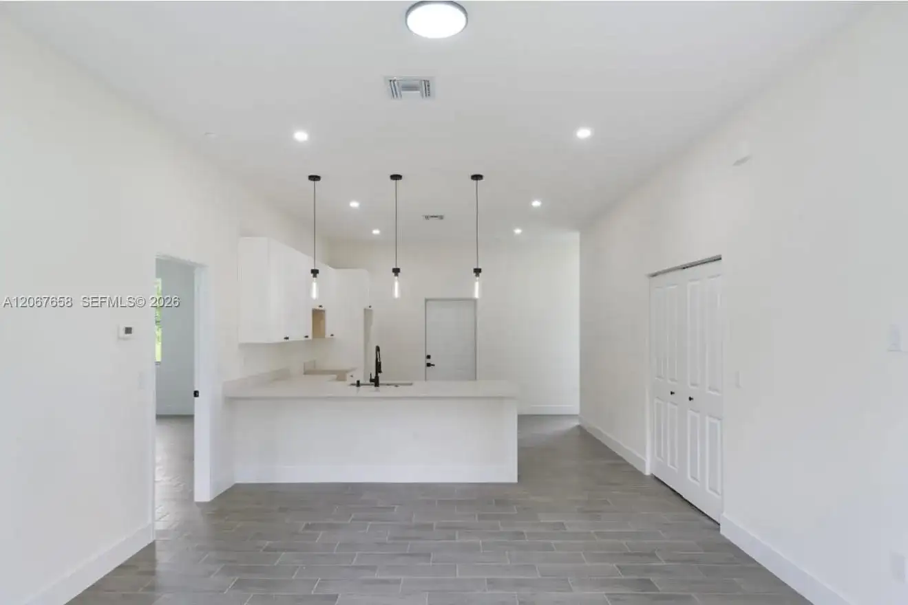 710 Peacock Ave, Lehigh Acres FL 33974 photo 4