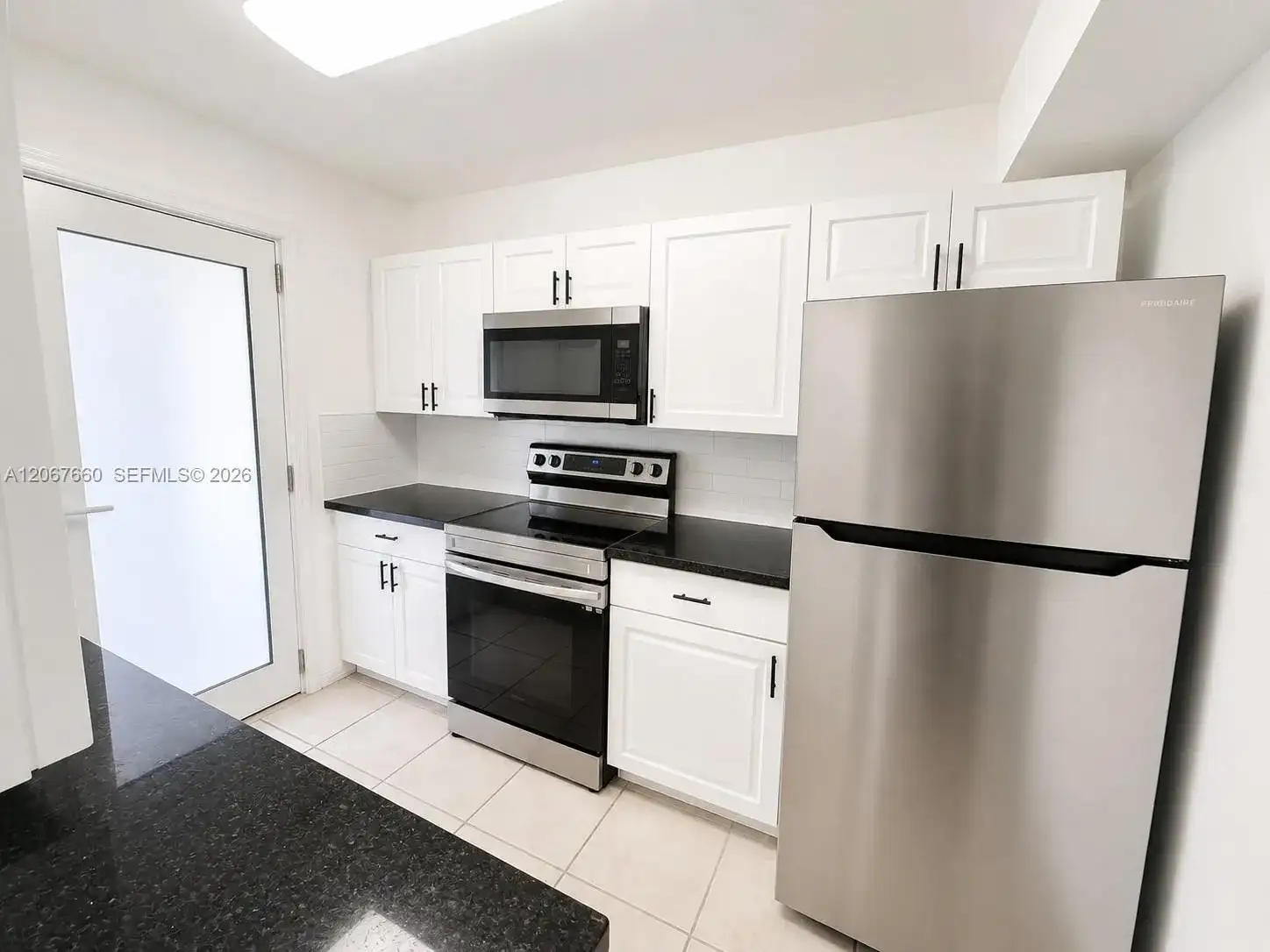 500 E Country Club Cir # 4, Plantation FL 33317 photo 2