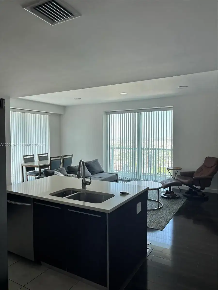1900 N Bayshore Dr # 4011, Miami FL 33132 photo 2