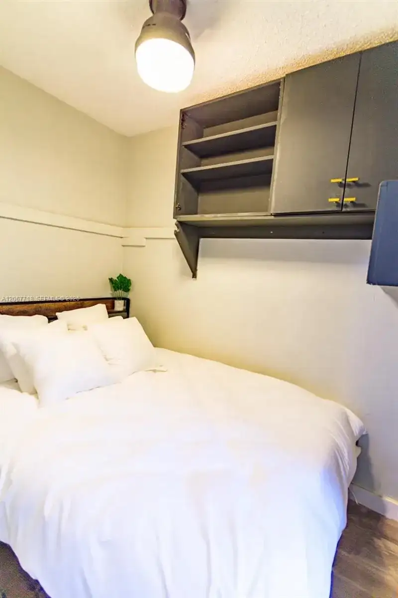 7720 Harding Ave # 3, Miami Beach FL 33141 photo 4