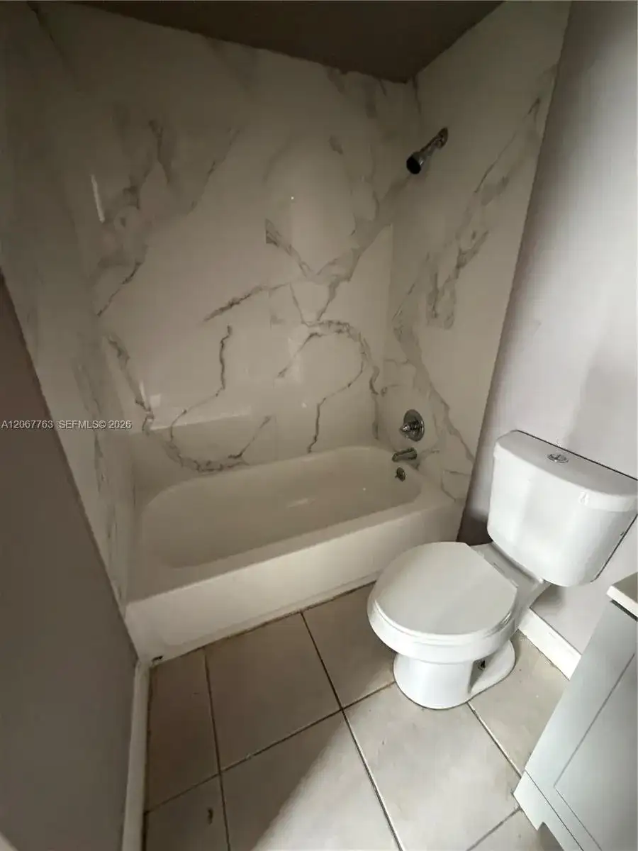 612 NW 2nd Ave # 1, Hallandale Beach FL 33009 photo 3