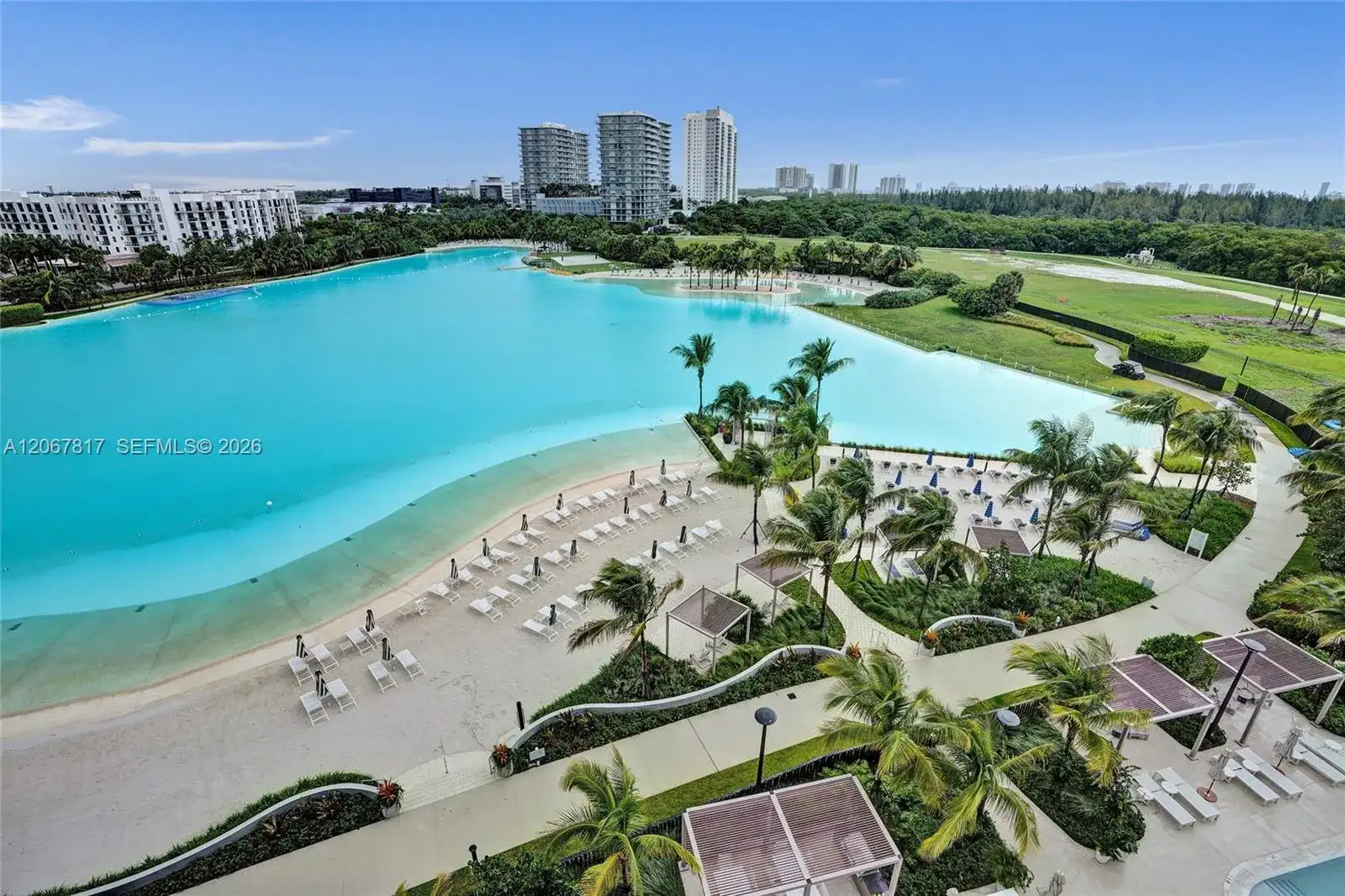 2411 Laguna Cir # 1805, North Miami FL 33181 photo 3