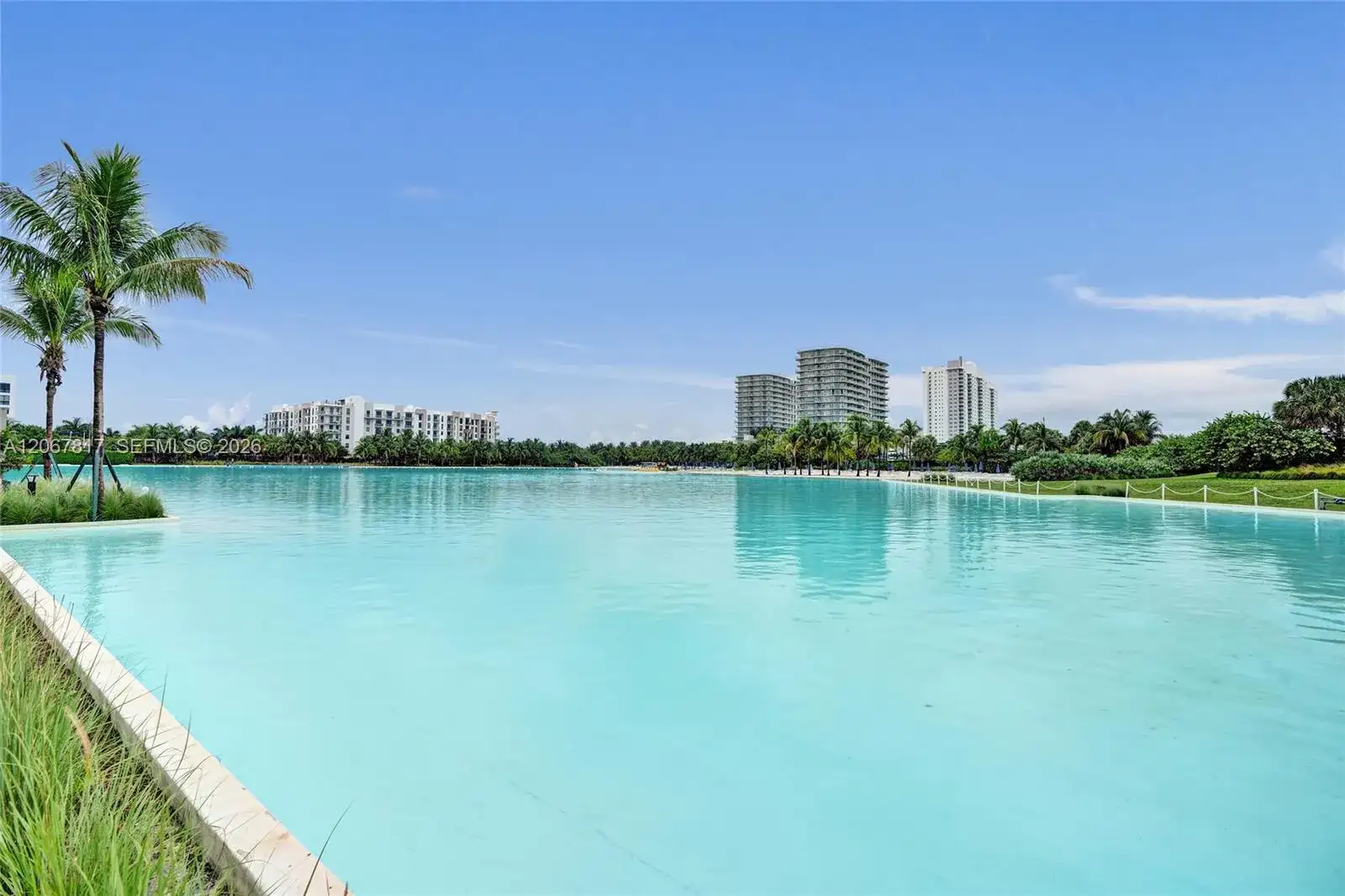 2411 Laguna Cir # 1805, North Miami FL 33181 photo 4