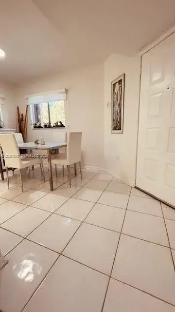 950 SW 138th Ave # 314B, Pembroke Pines FL 33027 photo 5