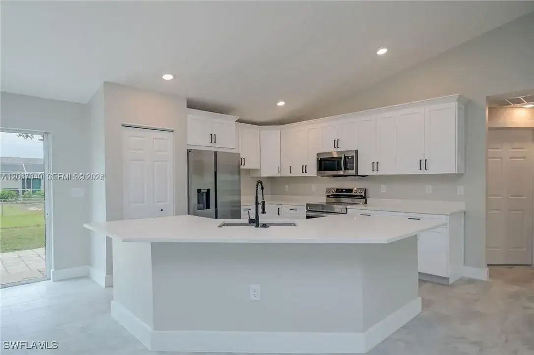204 El Dorado Blvd N, Cape Coral FL 33993 photo 3