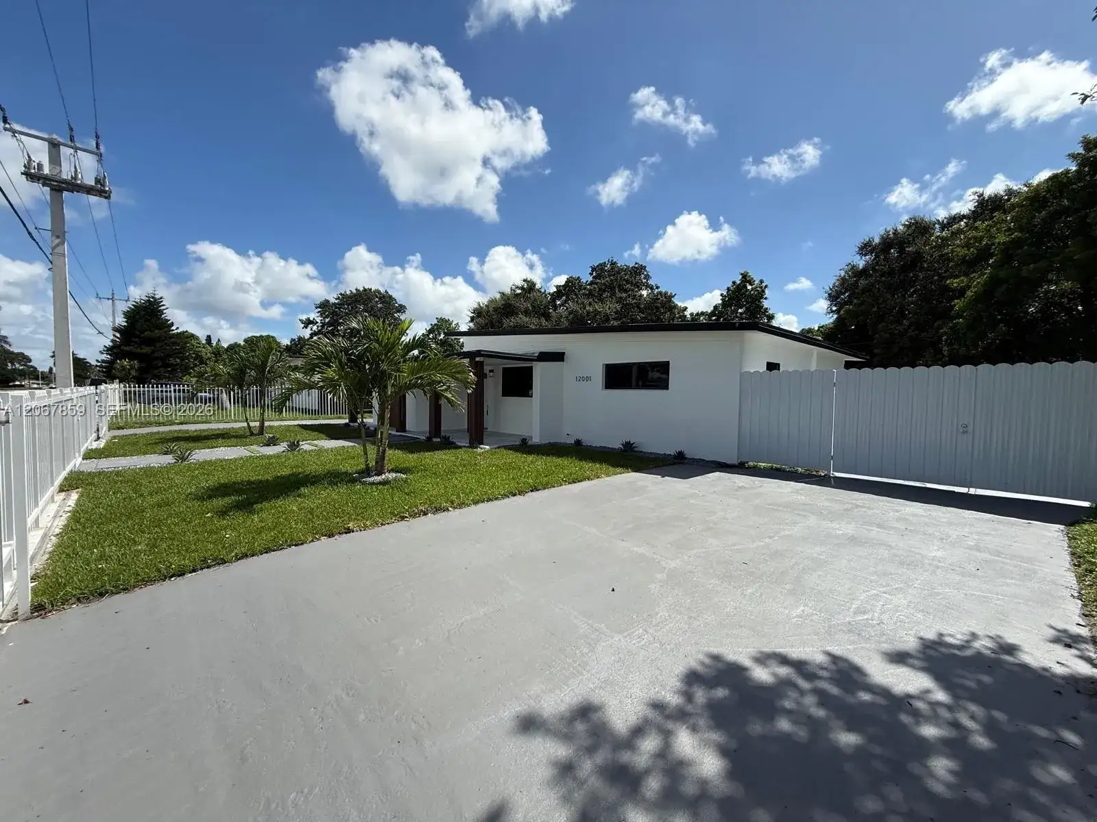12001 NW 22nd Ave, Miami FL 33167 photo 4