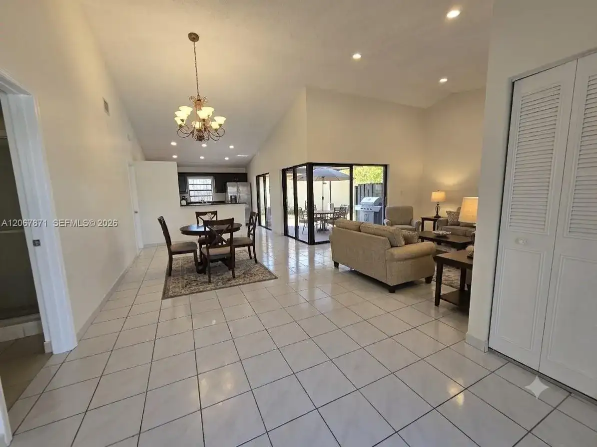 15238 SW 58th Ter, Miami FL 33193 photo 3