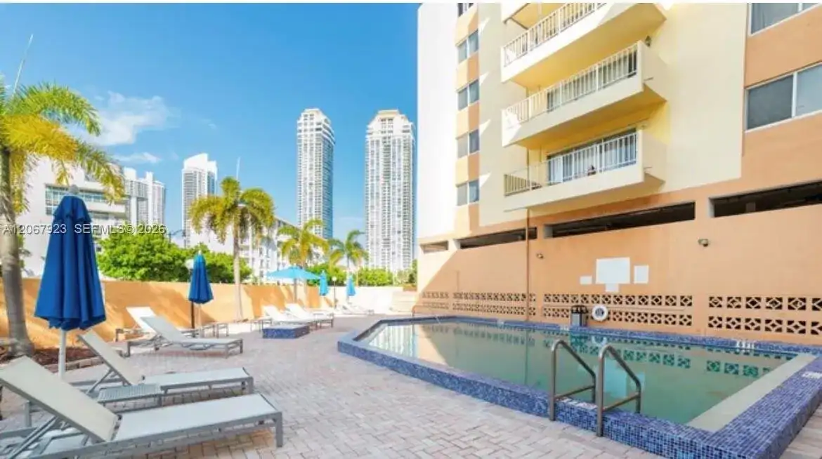 200 178th Dr # 301, Sunny Isles Beach FL 33160 photo 2