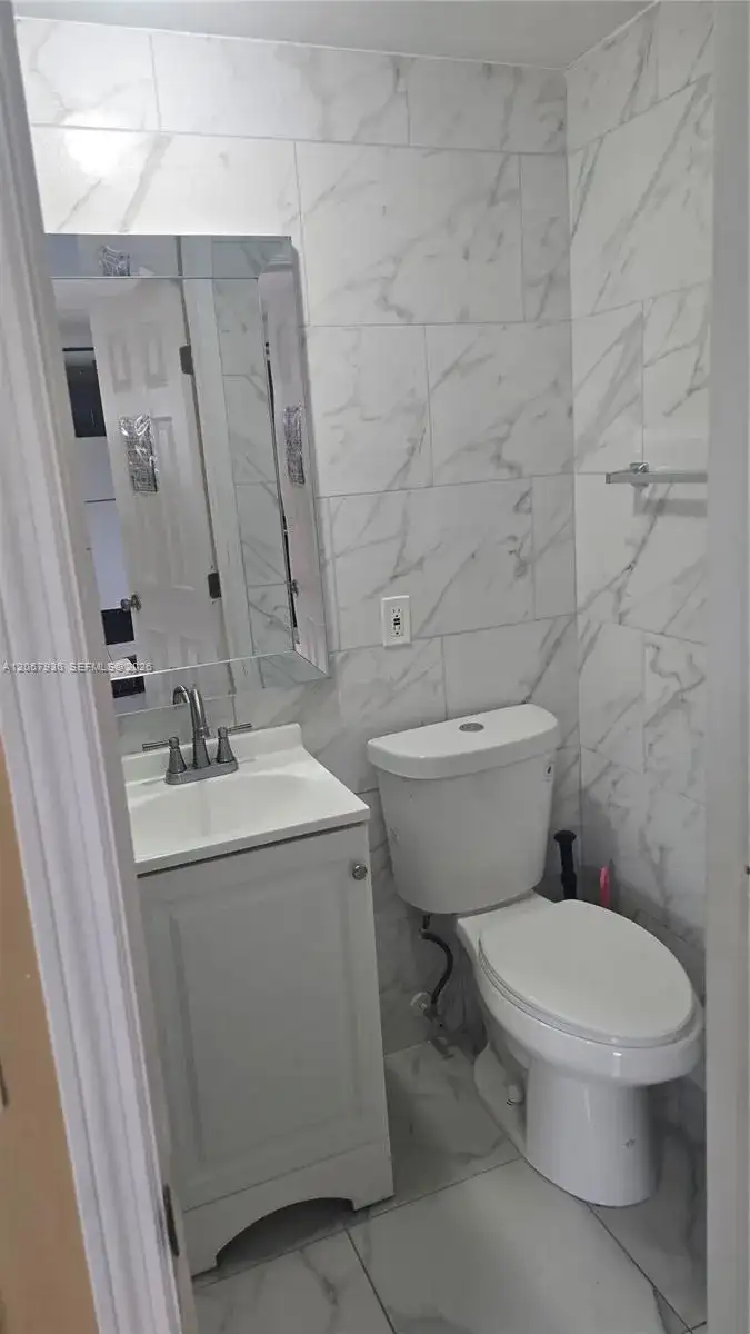 1163 NE 111th St # 2, Miami FL 33161 photo 4