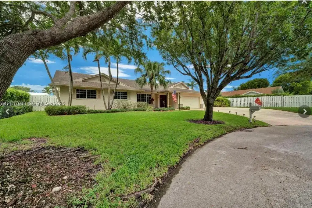 14750 SW 152nd Ct, Miami FL 33196 photo 2