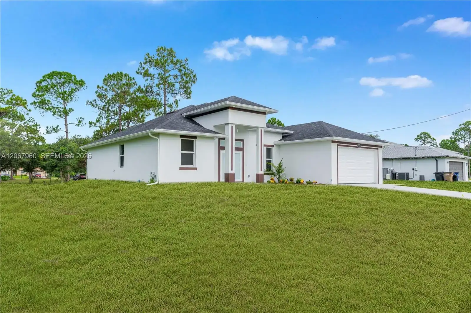 1113 Henry Ave, Lehigh Acres FL 3972 photo 5