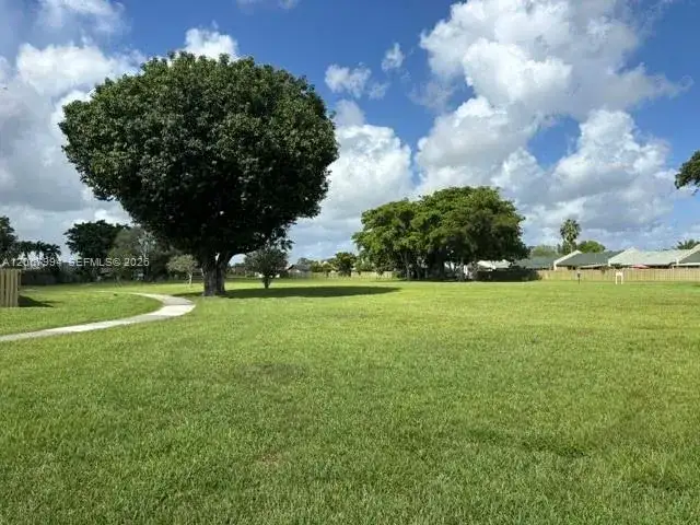 10953 SW 122nd Ct, Miami FL 33186 photo 3