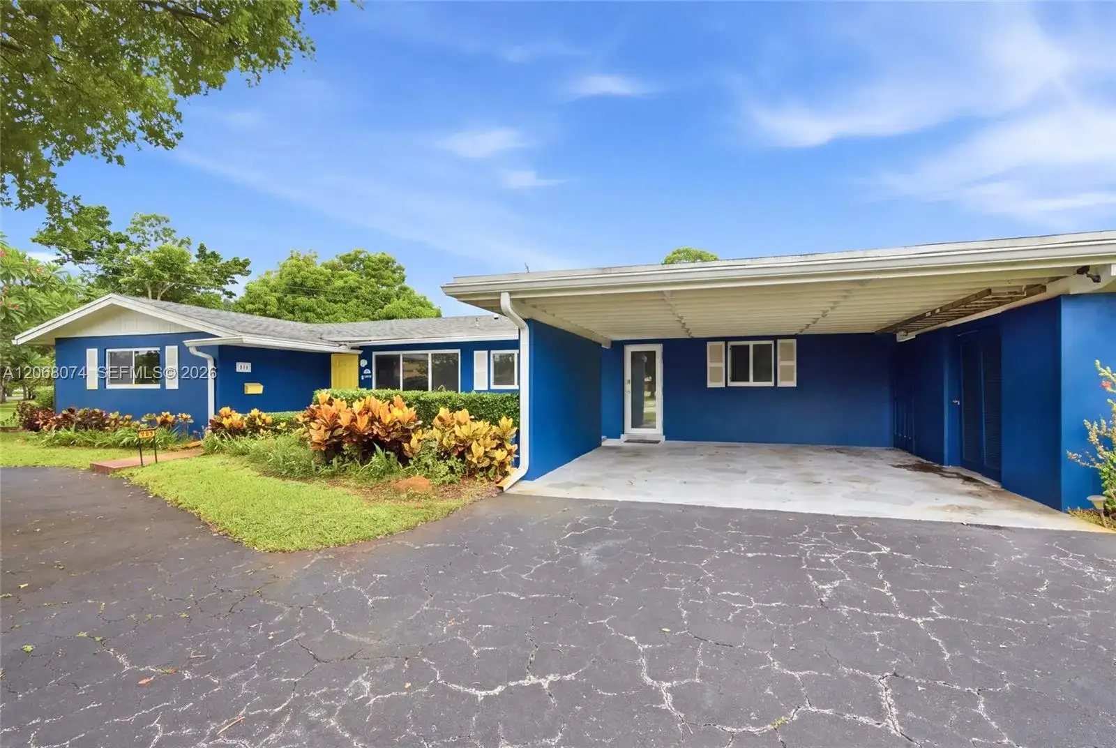 341 SW 54th Ave, Plantation FL 33317 photo 5