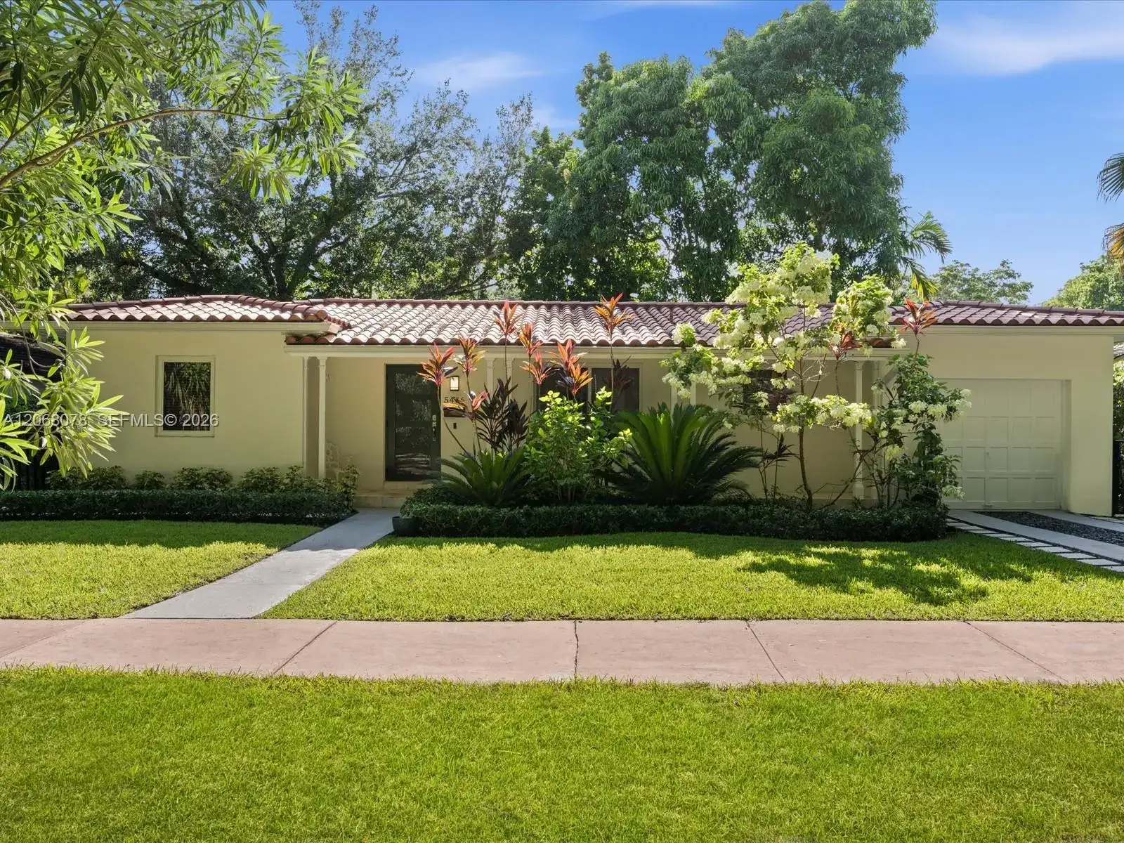 5406 S Le Jeune Rd, Coral Gables FL 33146 photo 2