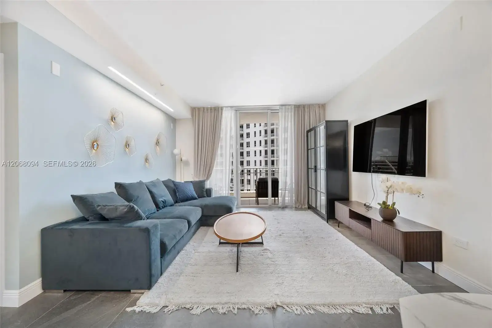 801 Brickell Key Blvd # 1805, Miami FL 33131 photo 2