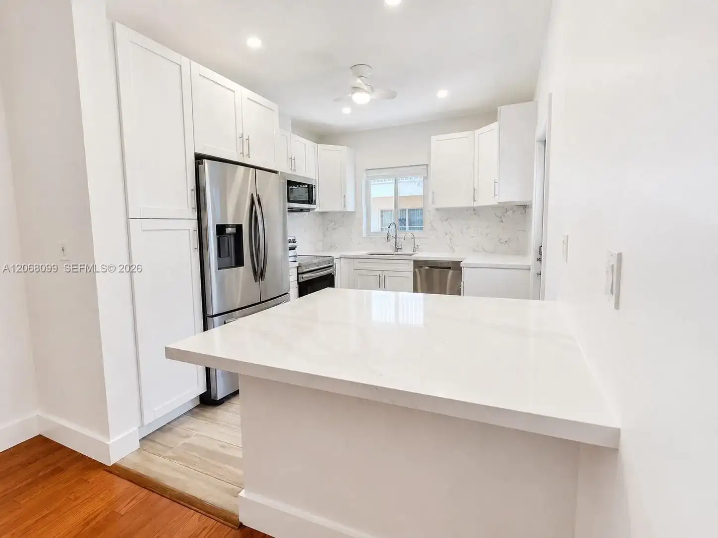 7825 Byron Ave, Miami Beach FL 33141 photo 4
