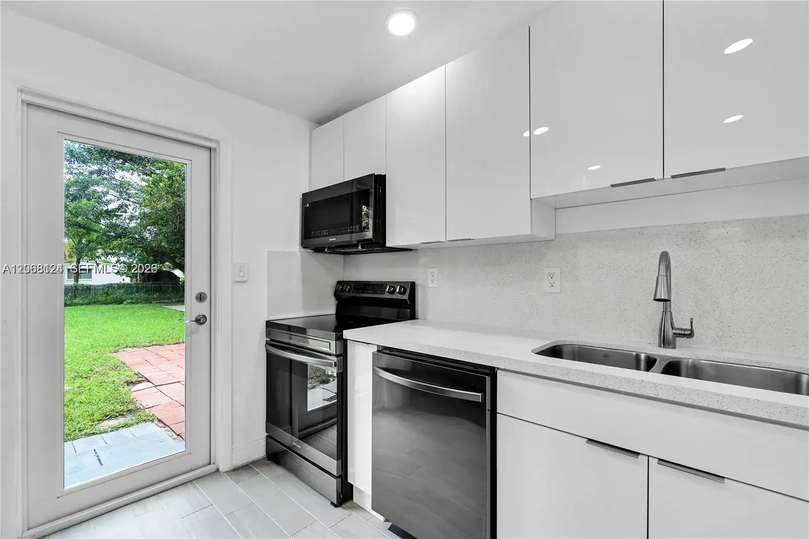 1175 NW 133rd St, North Miami FL 33168 photo 3