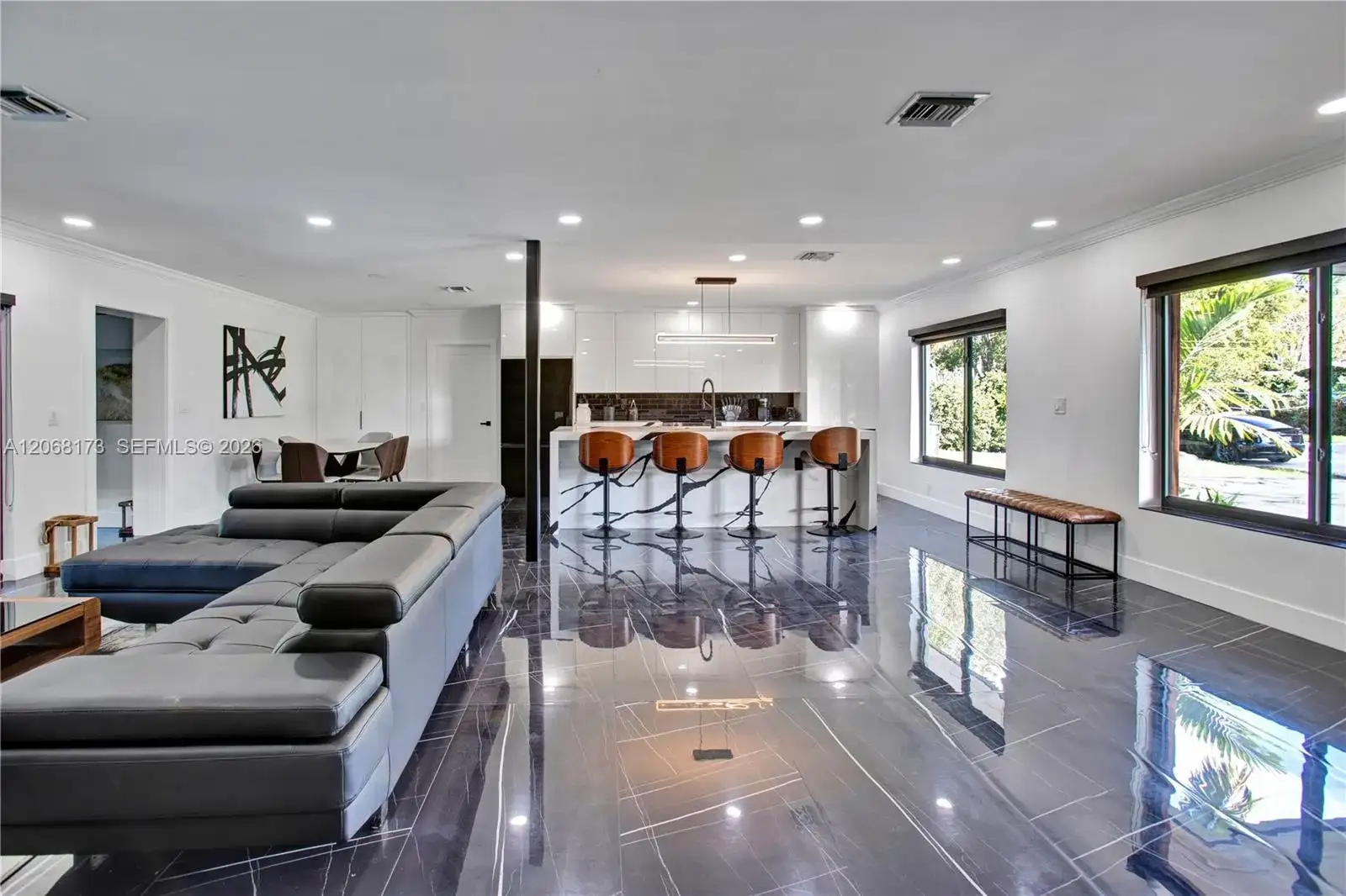 2457 NE 27th Ter, Fort Lauderdale FL 33305 photo 2