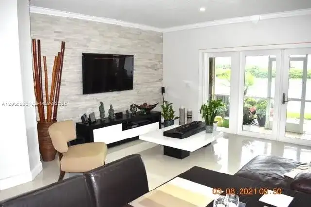 307 SW 120th Ave # 307, Pembroke Pines FL 33025 photo 4
