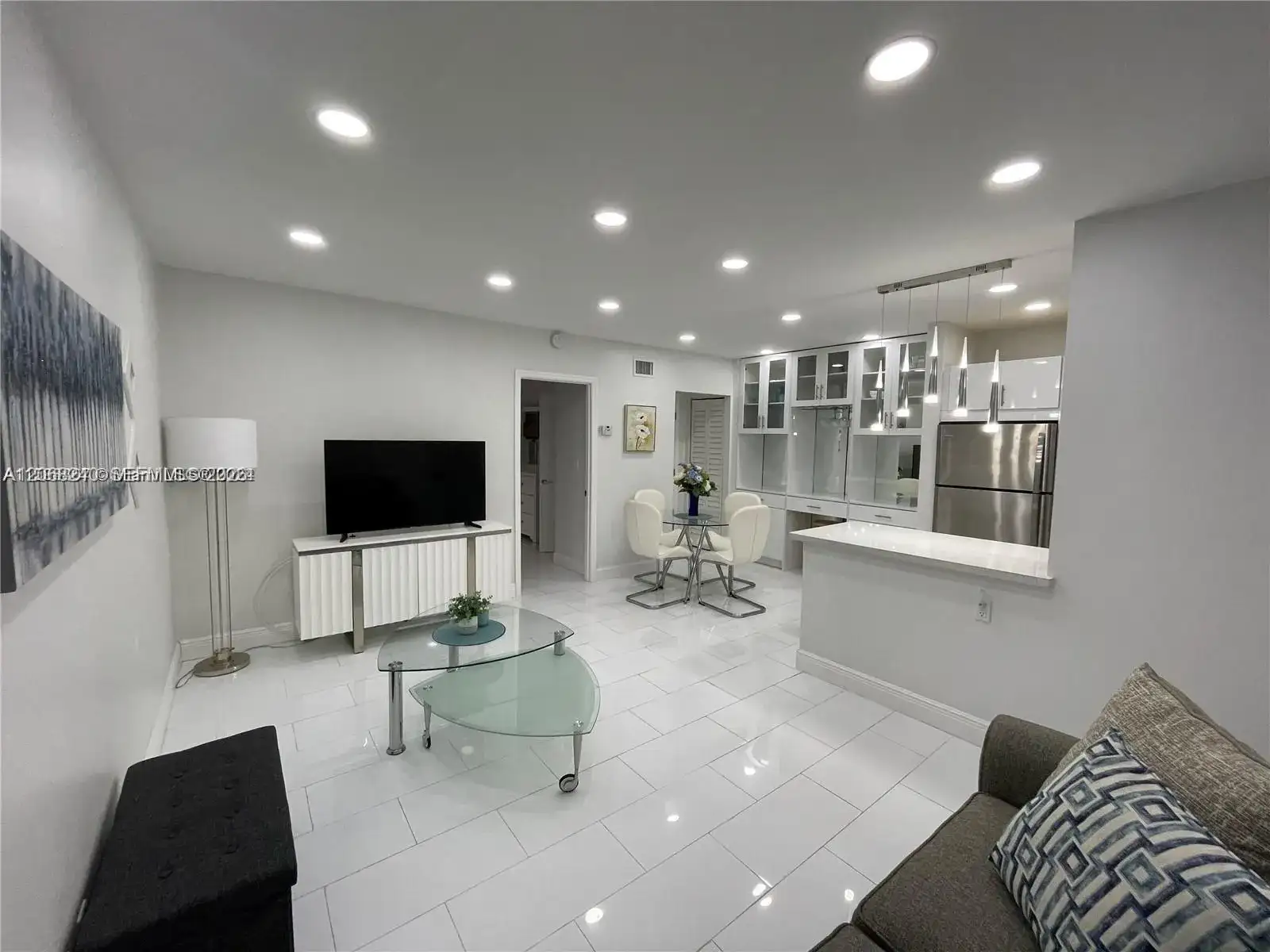1407 NE 56th St # 103, Fort Lauderdale FL 33334 photo 2