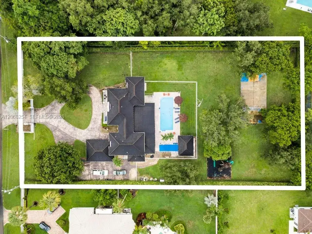 13880 SW 68th Ave, Palmetto Bay FL 33158 photo 4