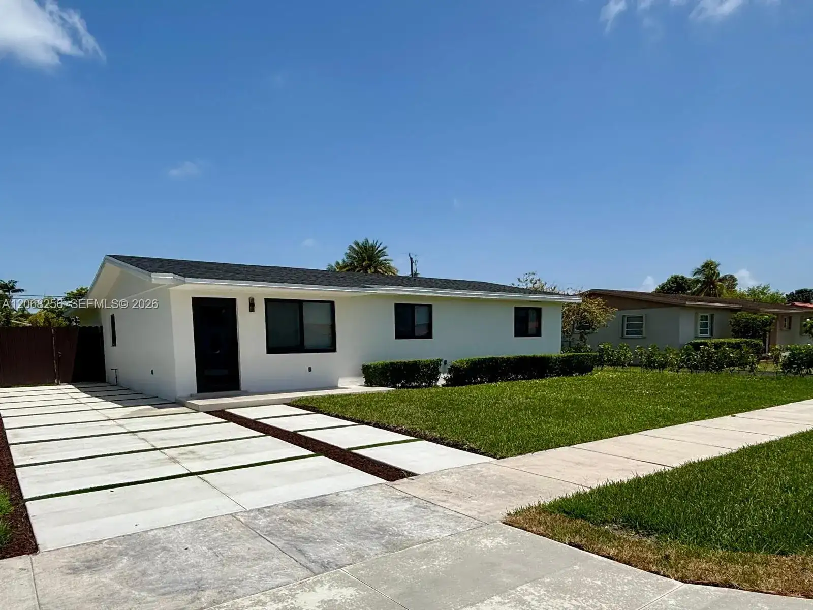 10821 SW 63rd St, Miami FL 33173 photo 2