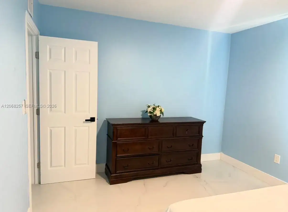 530 NW 116th Ter, Miami FL 33168 photo 5