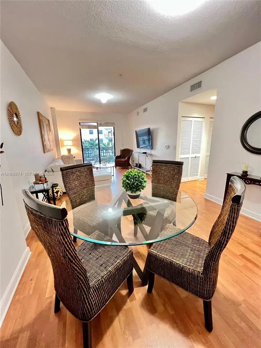 8390 SW 72nd Ave # 521, Miami FL 33143 photo 4