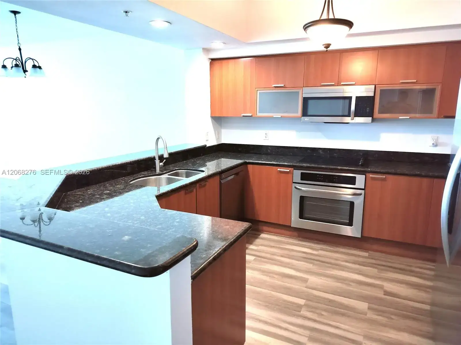 14951 Royal Oaks Ln # 1006, North Miami FL 33181 photo 5