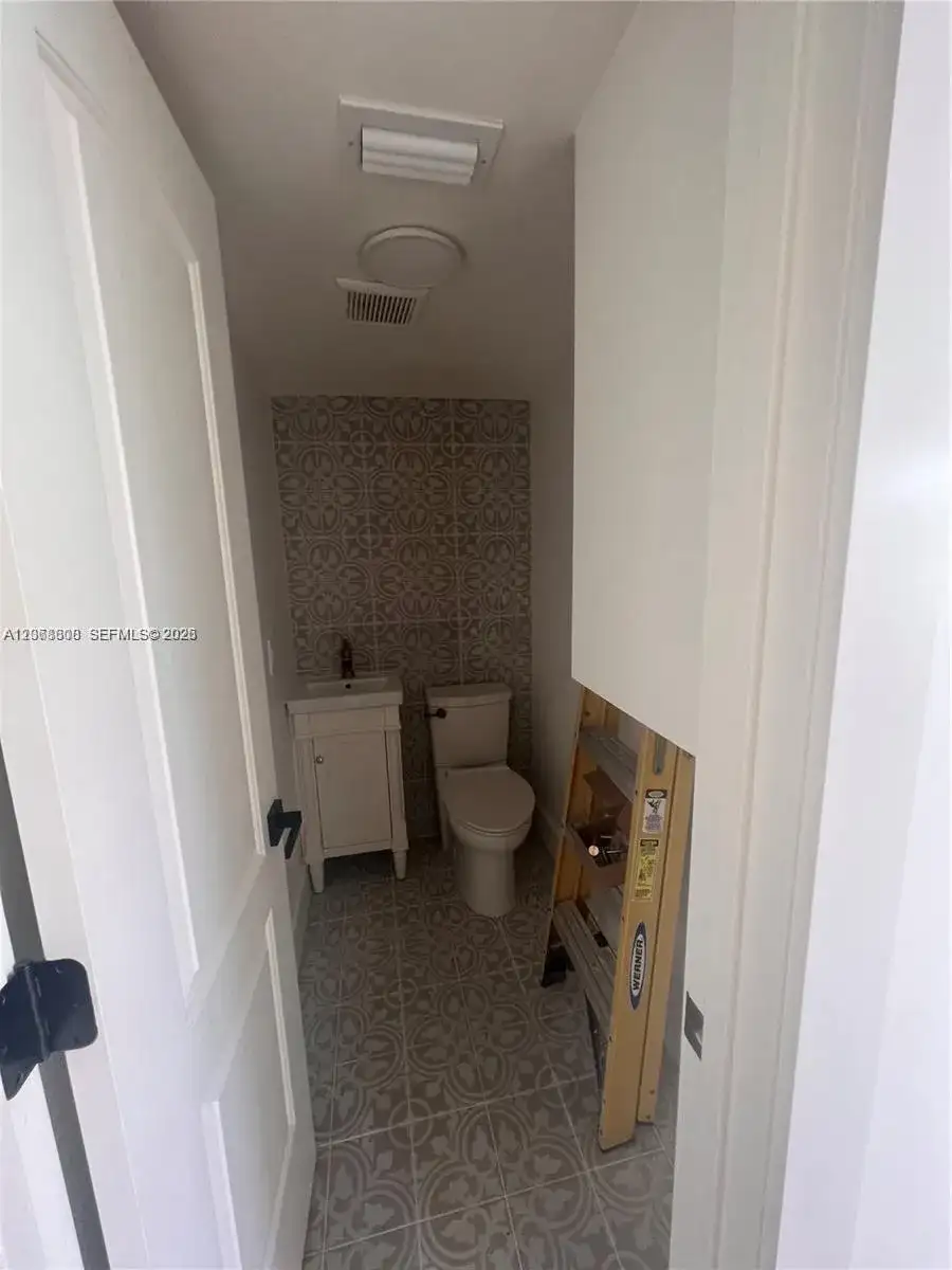271 NE 12th Ave # 271, Homestead FL 33030 photo 3