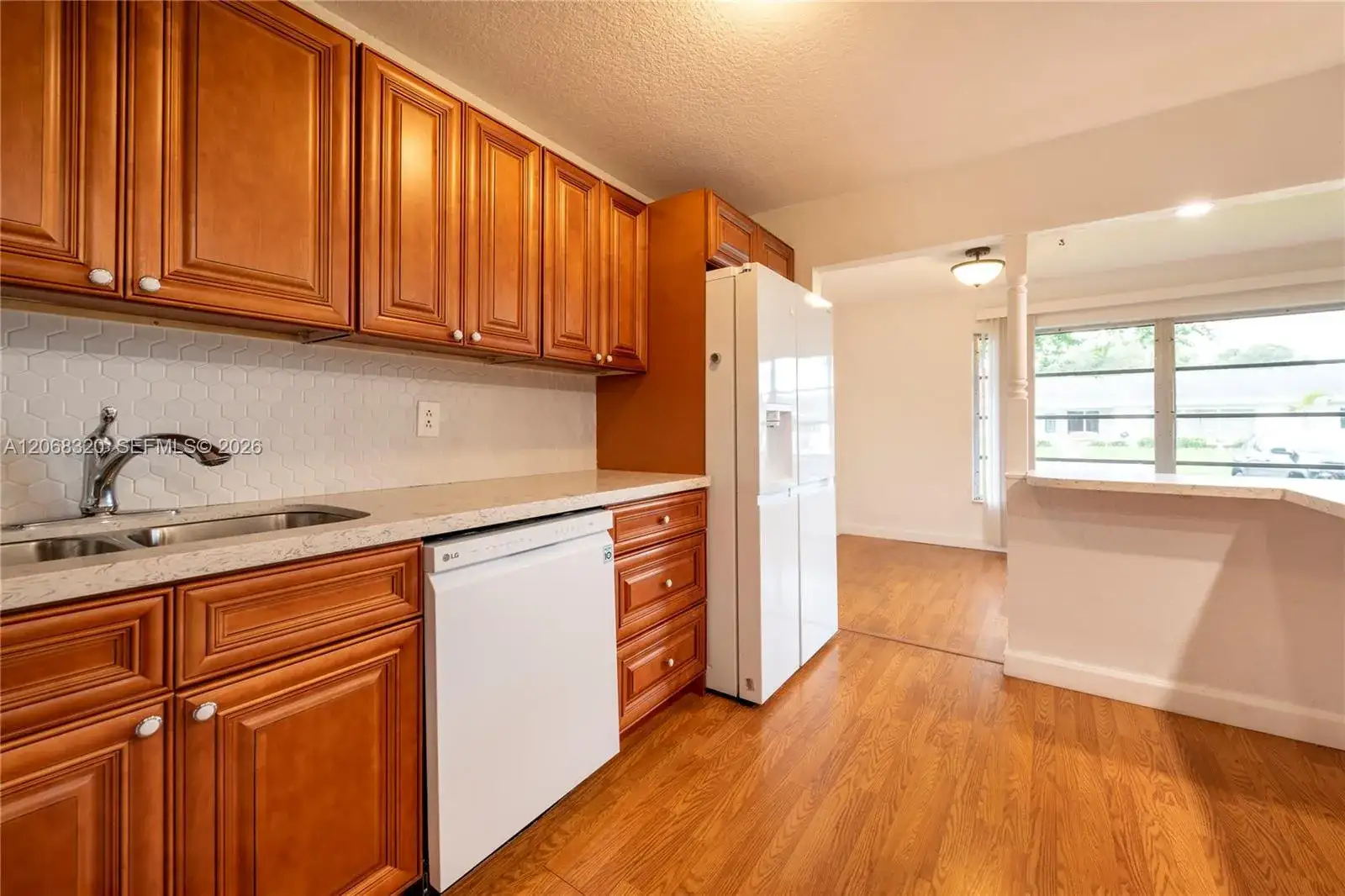 8555 NW 10th St # B106, Plantation FL 33322 photo 3