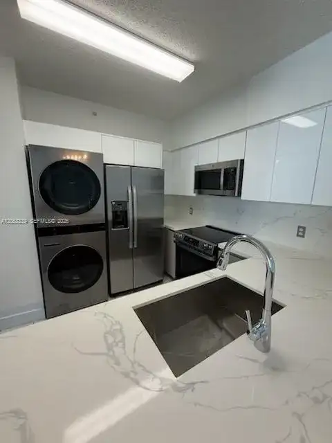 5091 NW 7th St # 1008, Miami FL 33126 photo 4