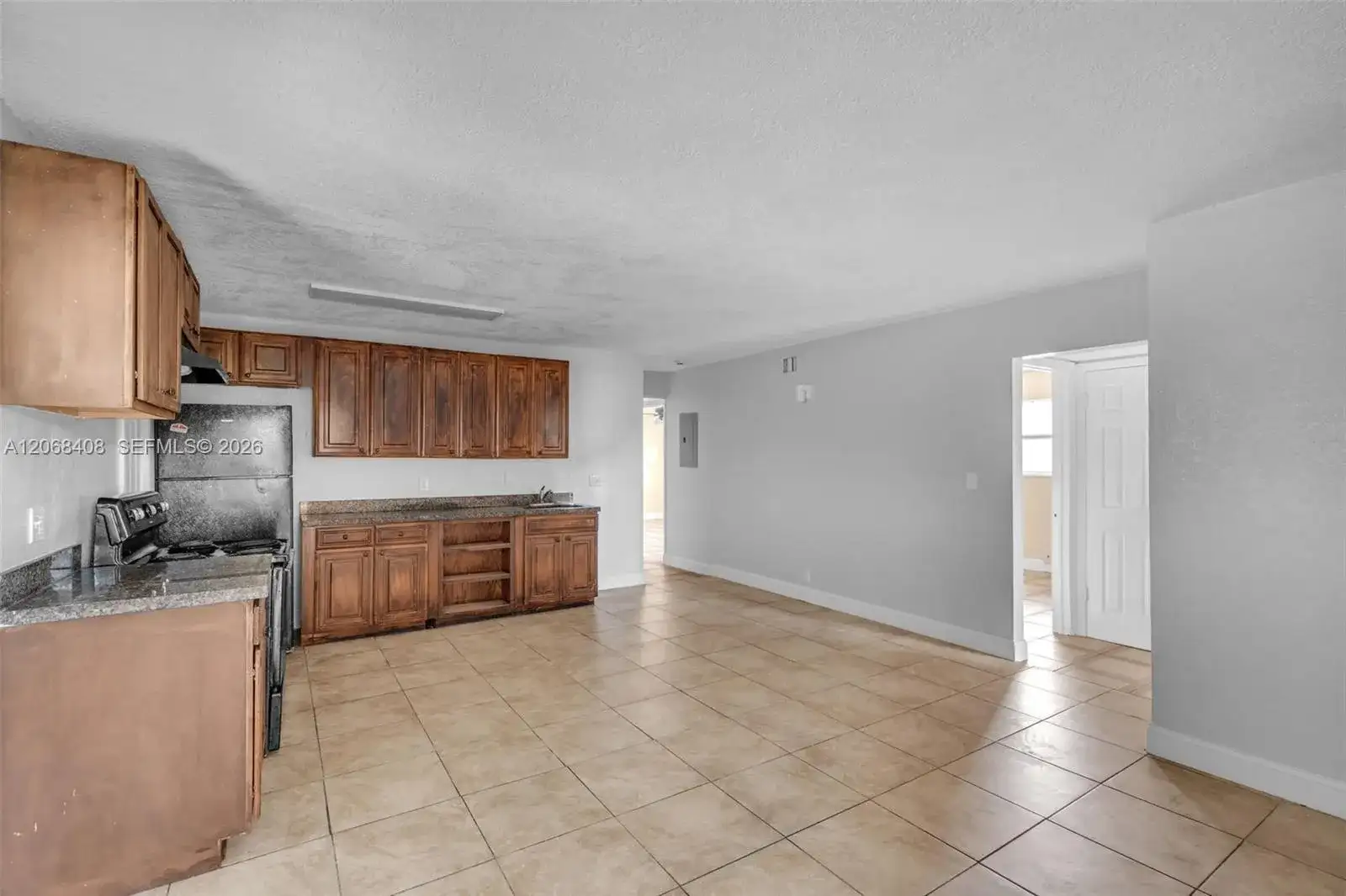 624 SW 16th Ave # C, Fort Lauderdale FL 33312 photo 2