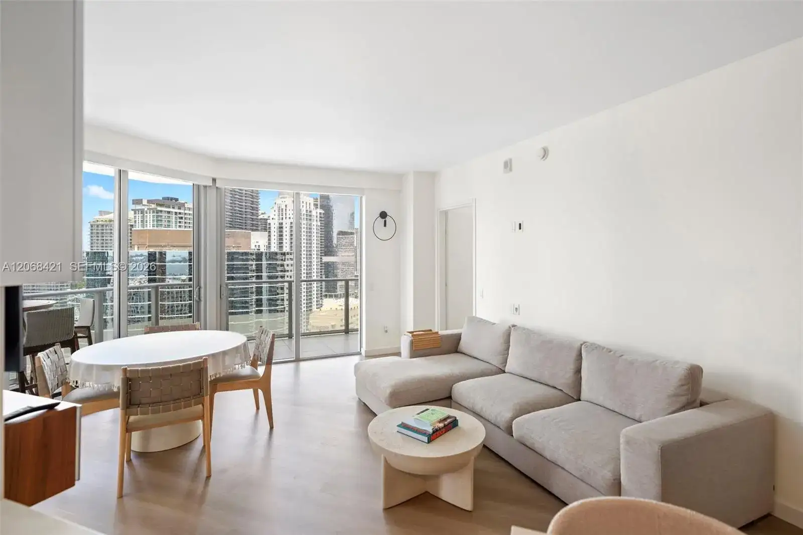 1300 Brickell Bay Dr # 3501, Miami FL 33131 photo 2