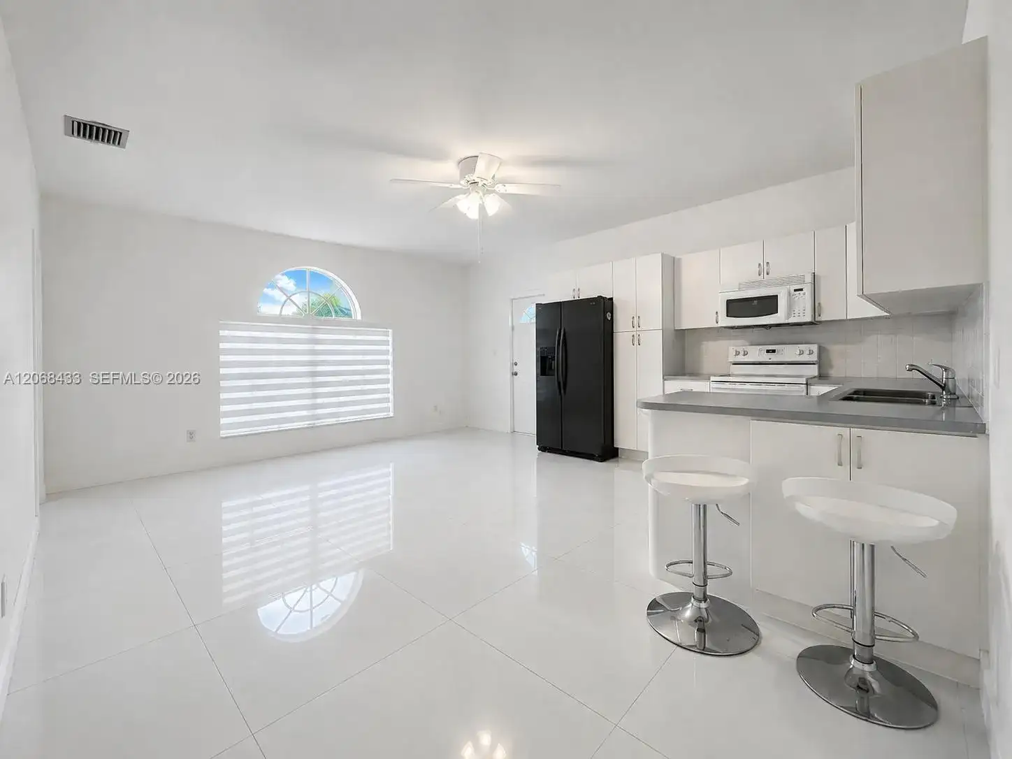 14180 SW 8th Ter # 1, Miami FL 33184 photo 2
