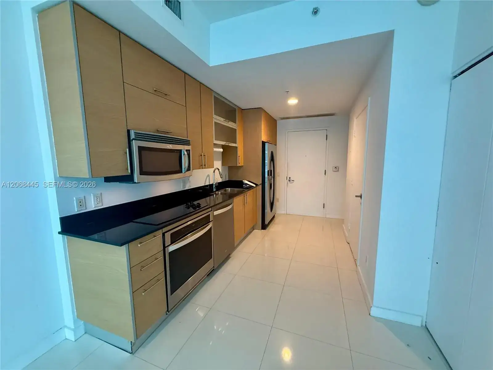 60 SW 13th St # 1618, Miami FL 33130 photo 4
