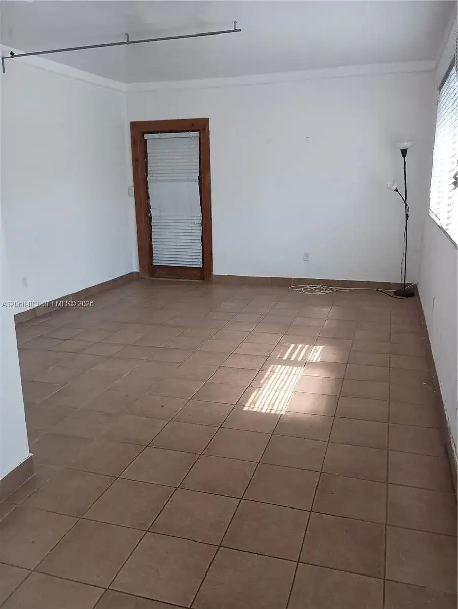 8132 Harding Ave # 1, Miami Beach FL 33141 photo 4