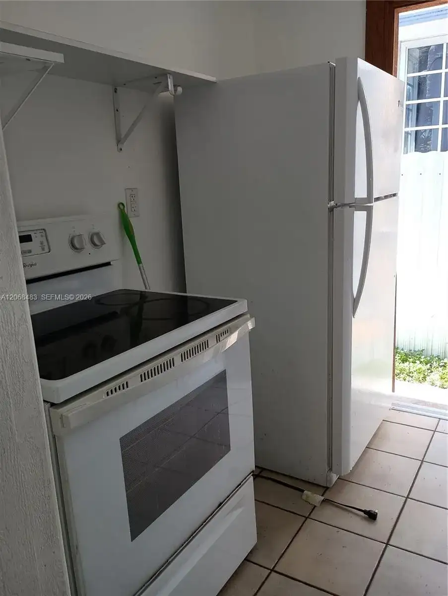 8132 Harding Ave # 1, Miami Beach FL 33141 photo 5