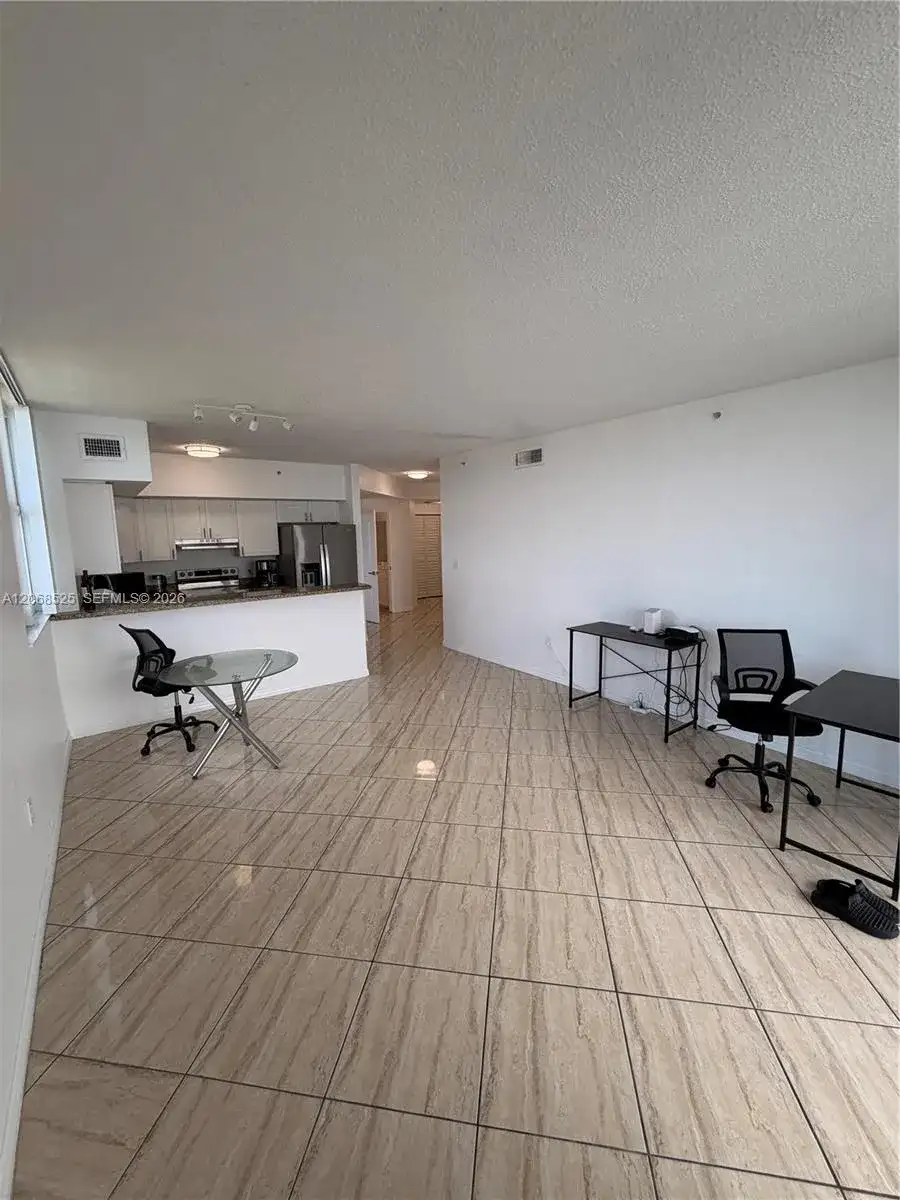 5077 NW 7th St # 1501, Miami FL 33126 photo 2