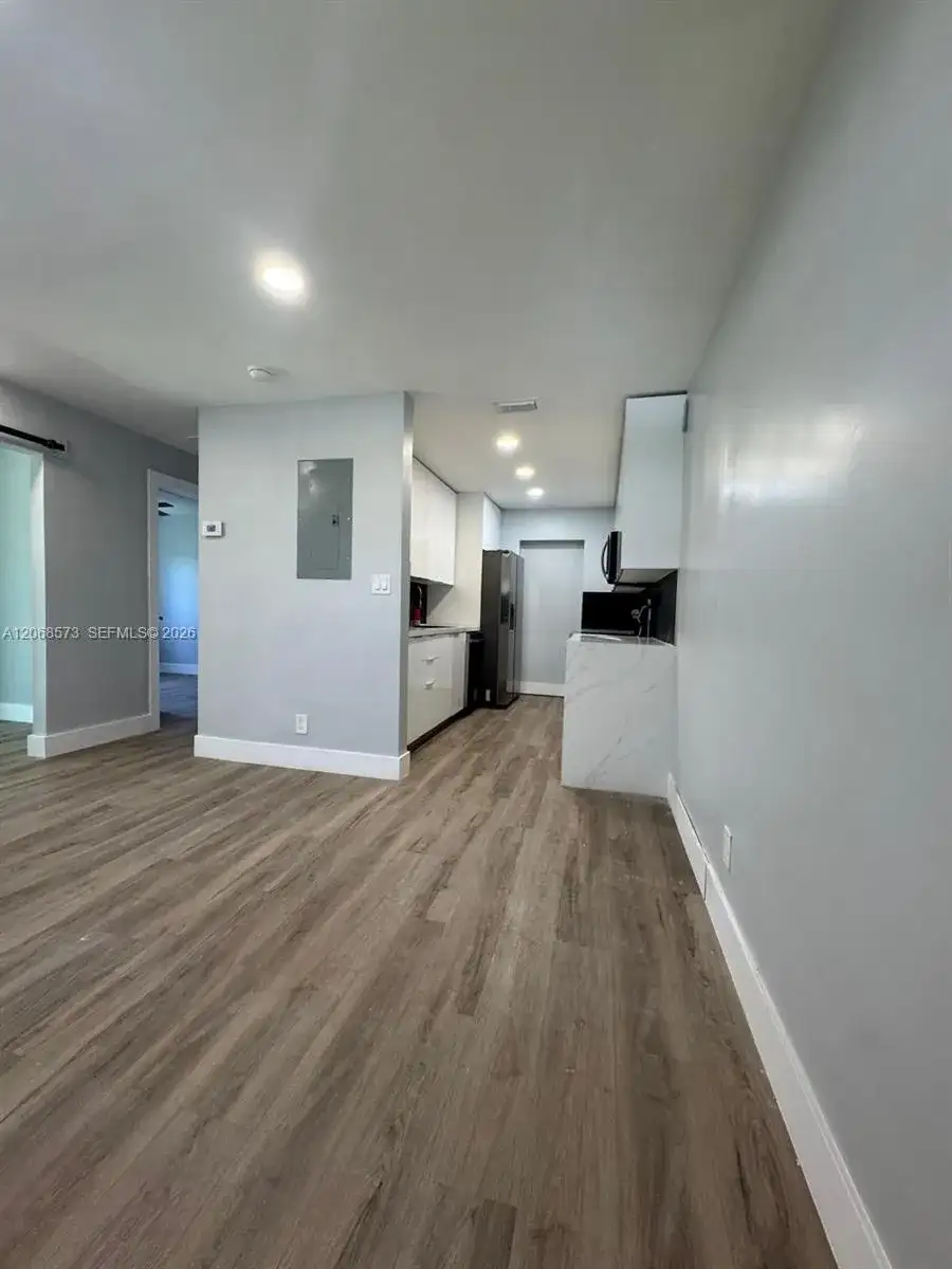 2865 NE 13th Ave # 1, Pompano Beach FL 33064 photo 2