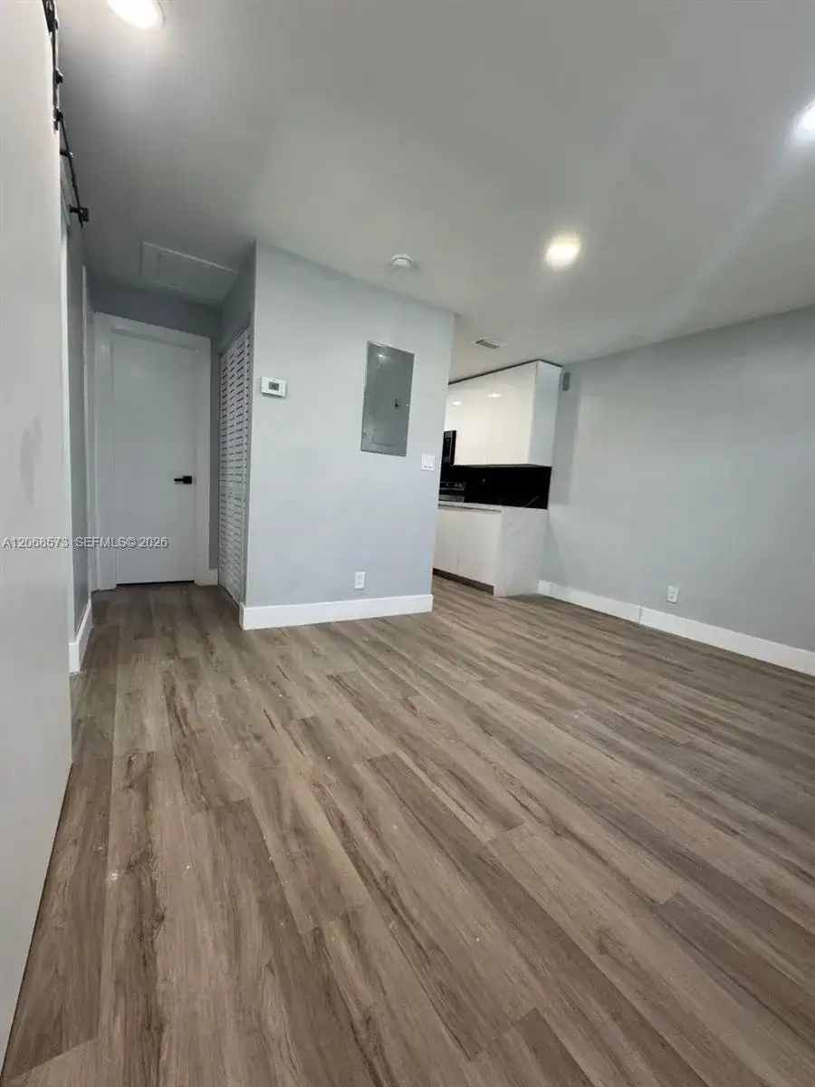 2865 NE 13th Ave # 1, Pompano Beach FL 33064 photo 3