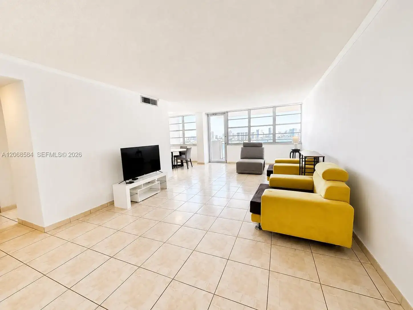 250 174th St # 1615, Sunny Isles Beach FL 33160 photo 3