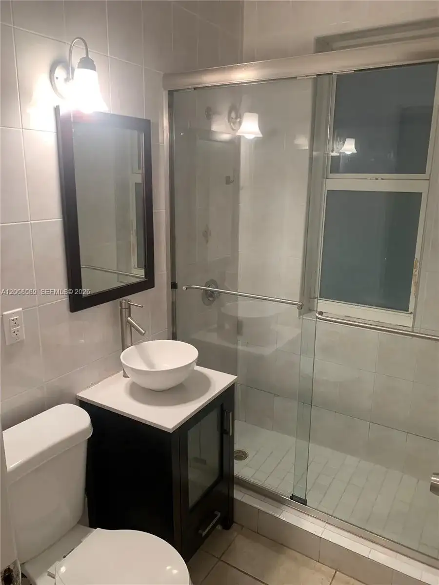 712 SW 56 AV # 8B, Coral Gables FL 33134 photo 4