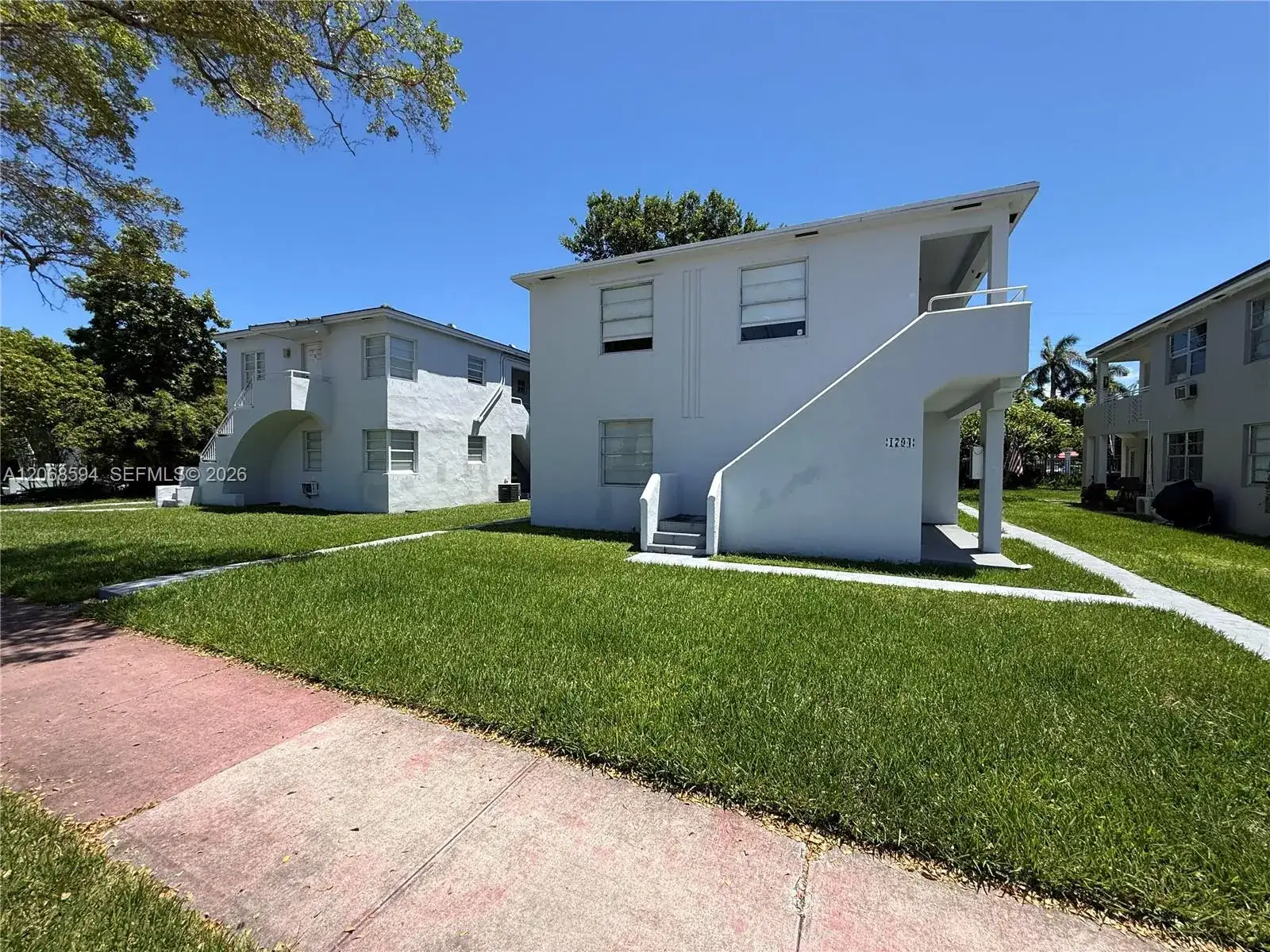 1784 Normandy Dr, Miami Beach FL 33141 photo 3
