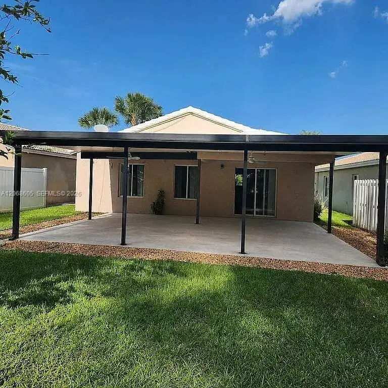 4638 SW 134th Ave, Miramar FL 33027 photo 2